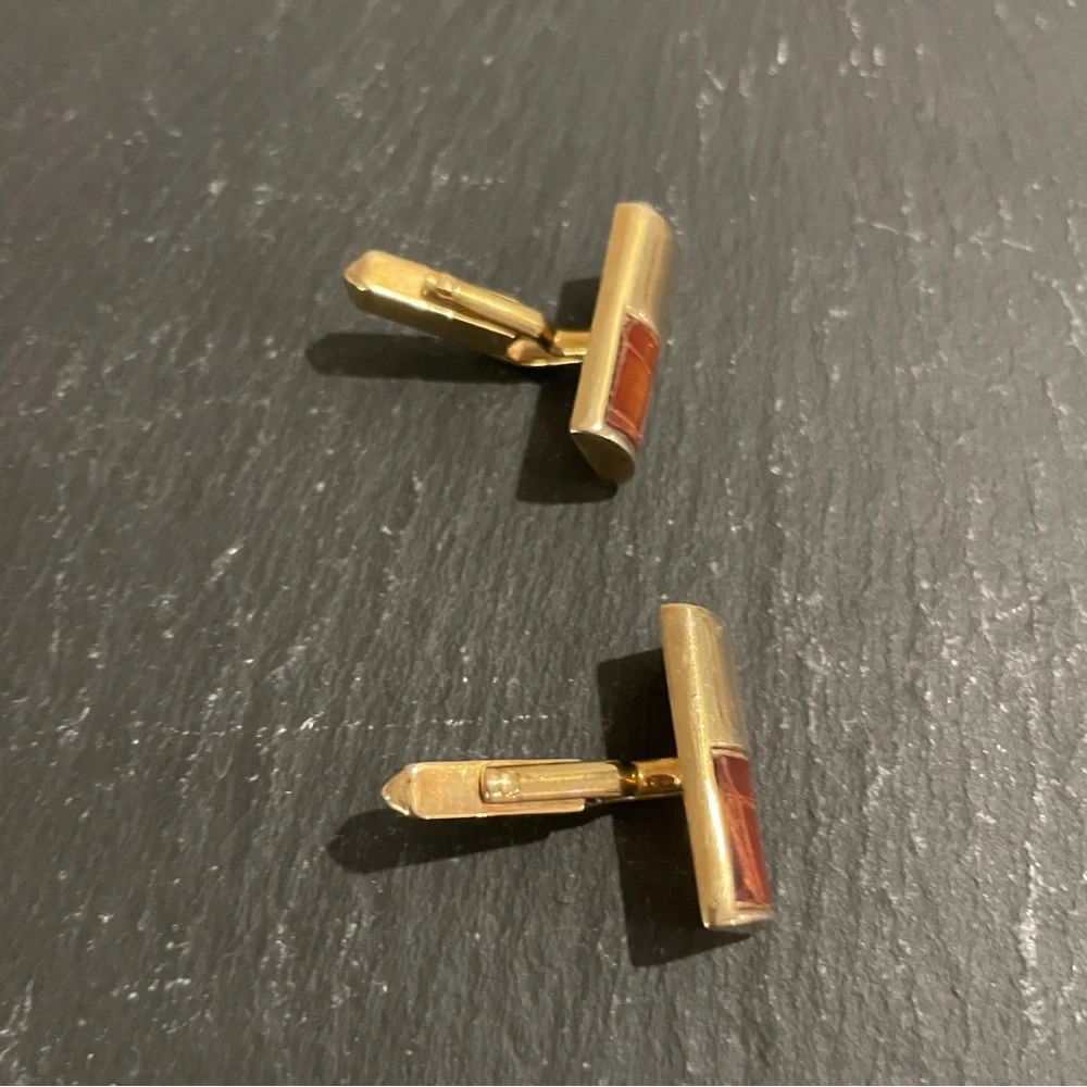 Vintage SWANK Gold Tone Cufflinks Brown Leather Inset